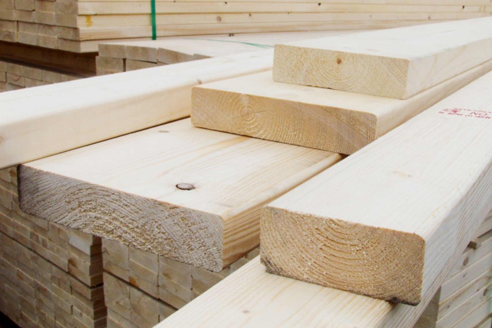 Holz zum Möbel bauen